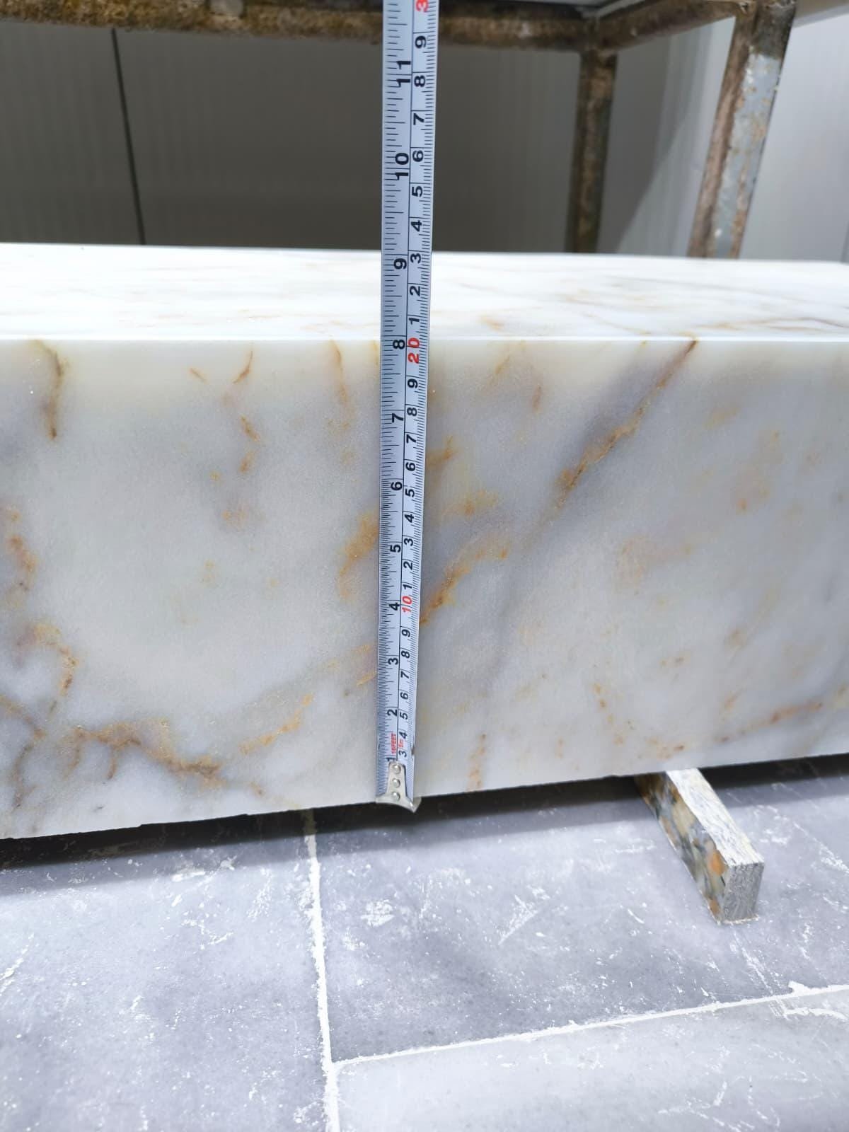 Calacatta Gold Mermer Lavabo – Yüksek Sırtlıklı (Backsplash) Lüks Vanity Top (47") - Görsel 10