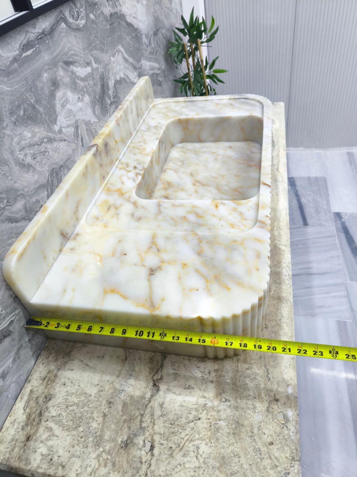 Calacatta Gold Mermer Lavabo – Sırt Panelli (Backsplash) Yivli Lüks Banyo Tezgahı - Görsel 7