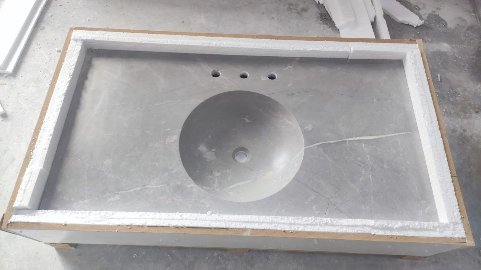 Tundra Gri Mermer Lavabo – Entegre Yuvarlak Hazneli Monoblok Lüks Banyo Tezgahı (117 cm) - Görsel 8
