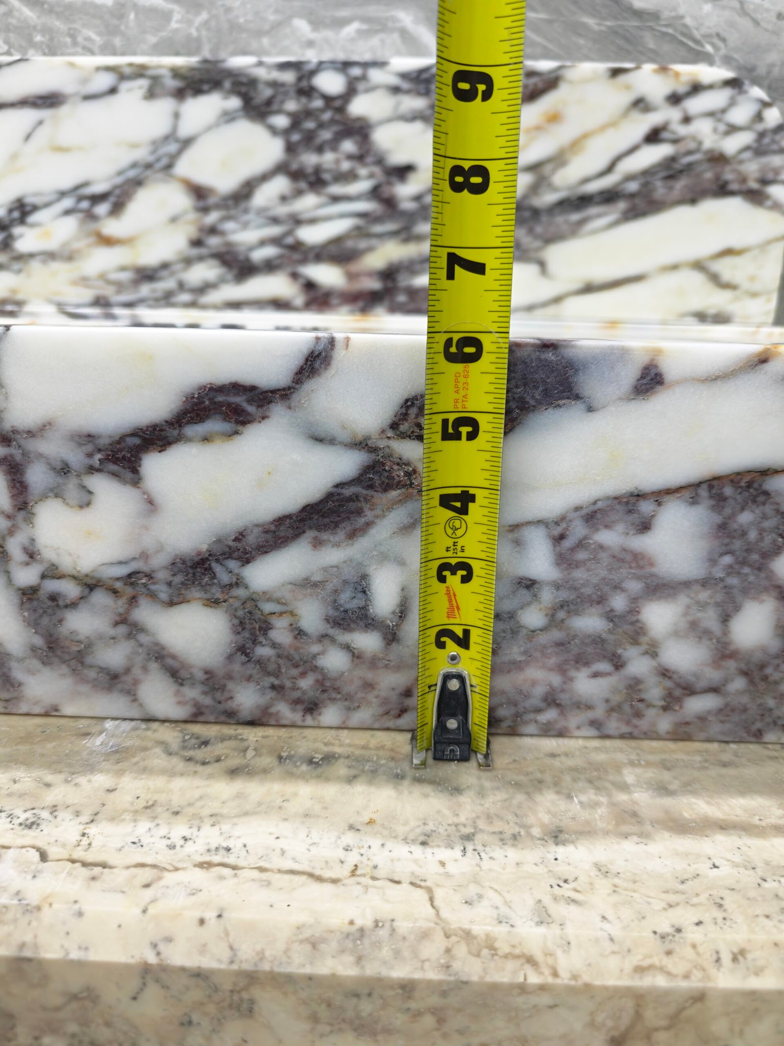 El Yapımı Calacatta Viola Mermer Lavabo – Arkalıklı Lüks Banyo Lavabosu 18" x 51" x 6" - Görsel 7