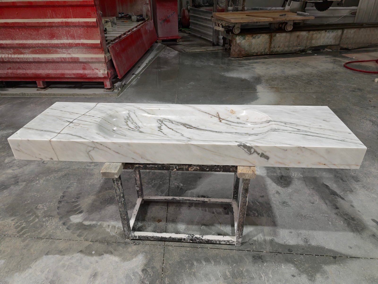 El Yapımı Carrara Mermer Yüzer Banyo Tezgahı ve Entegre Lavabo – 20" x 72" x 5" - Görsel 5