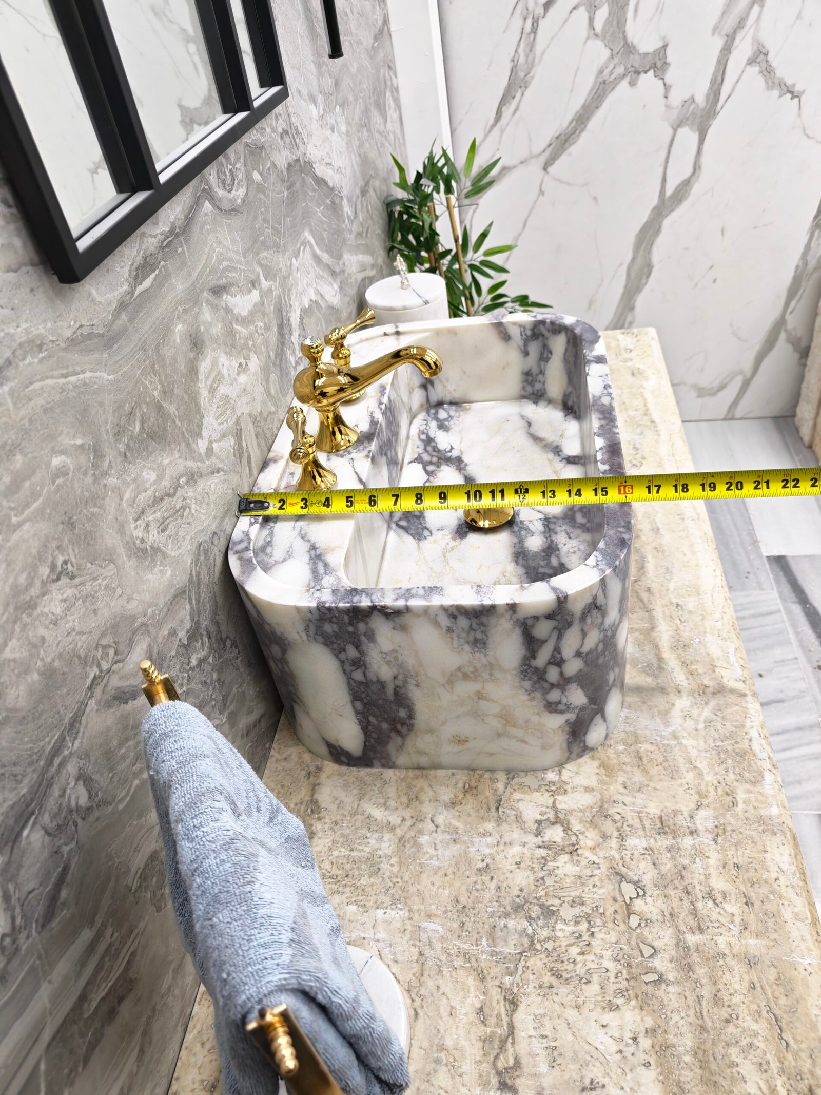 El Yapımı Calacatta Viola Mermer Lavabo – Yuvarlatılmış Köşeli Lüks Banyo Lavabosu - Görsel 9