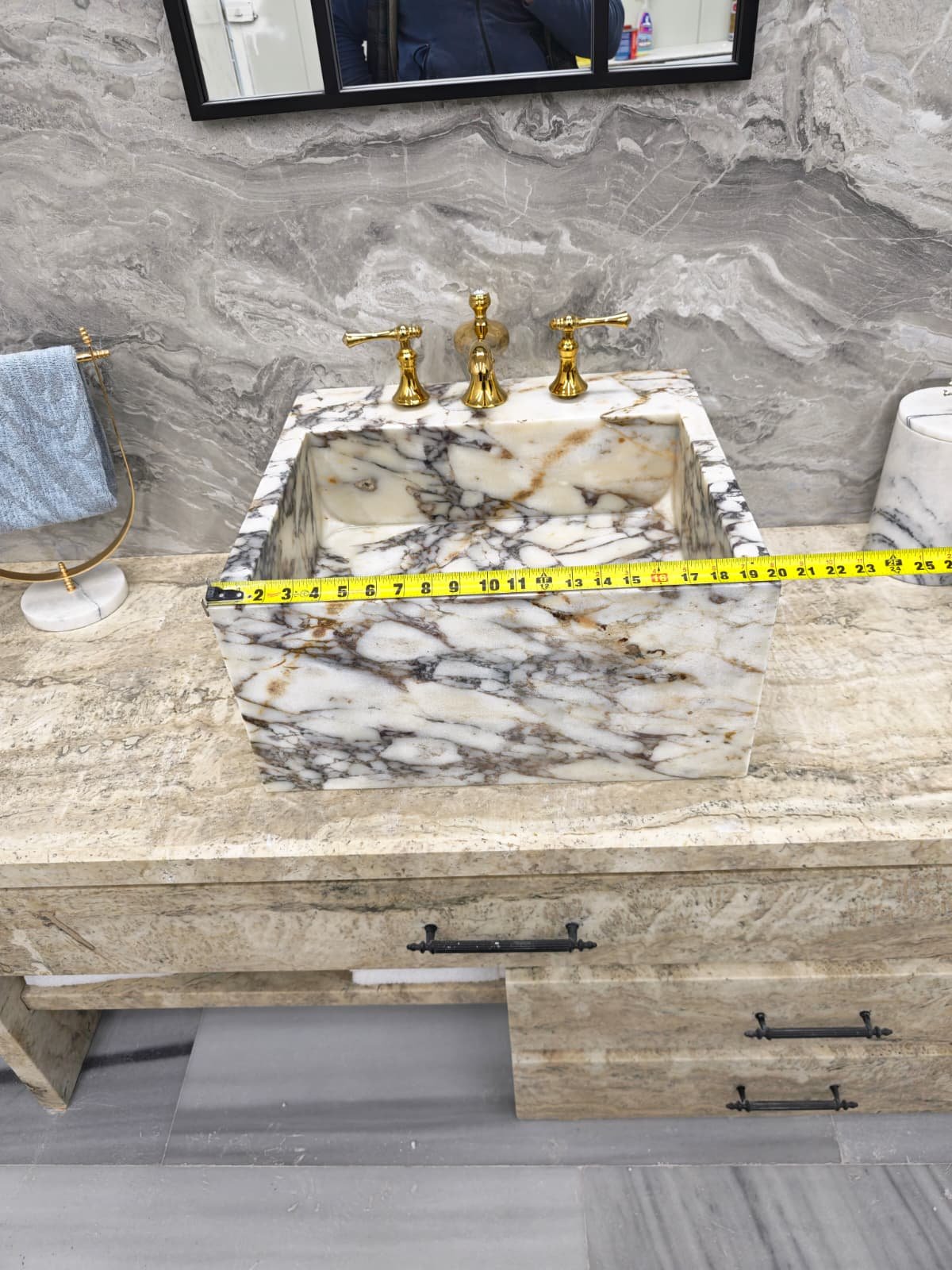 El Yapımı Calacatta Viola Mermer Lavabo – Masif Blok Banyo Lavabosu - Görsel 2